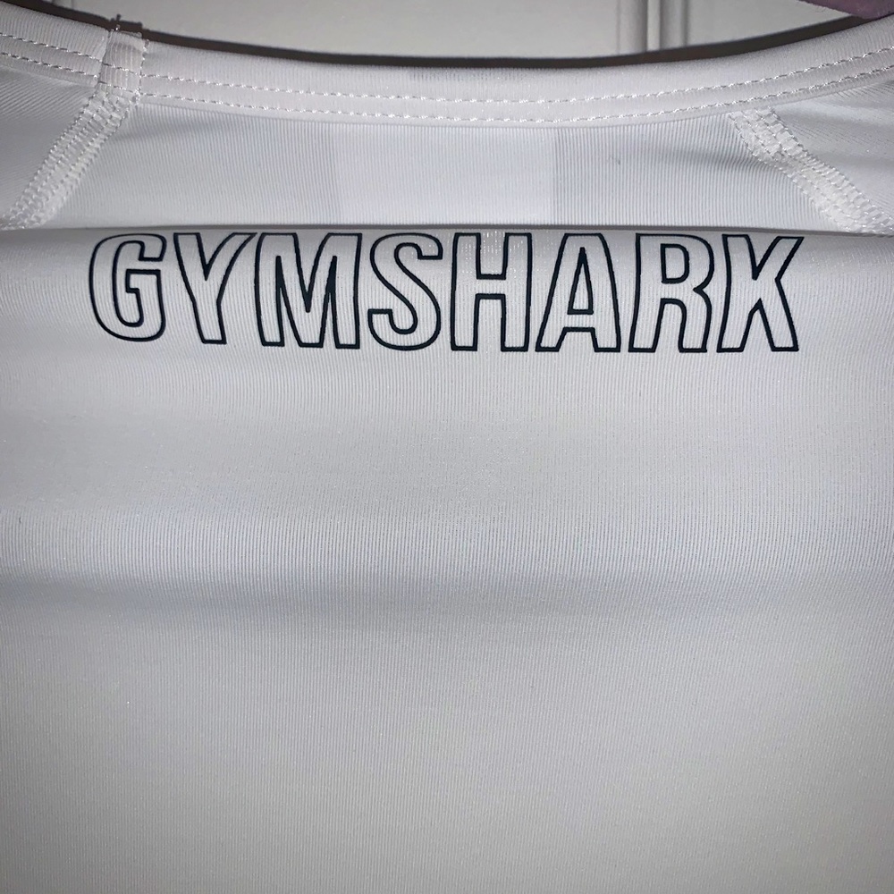 GYMSHARK workout long sleeve